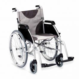 DRIVE DEVILBISS ULTRA LIGHTWEIGHT WHEELCHAIR LAWC007A (Seat width 17 inch)