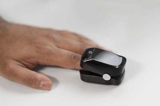 Handheld Pulse Oximeter with Child Sensor in UAE , accurate SpO2 and pulse rate monitoring for pediatric care.