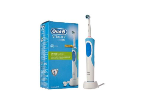 Oral B – Vitality Box Toothbrush – D12