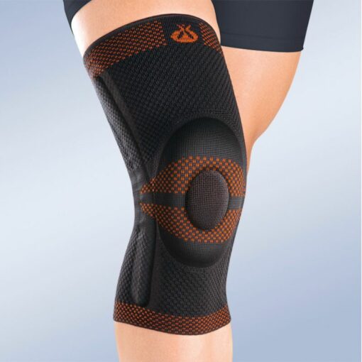 Orliman – Closed Patella Knee Base Support with Flexible Hinges Black, Size-4 – 9104