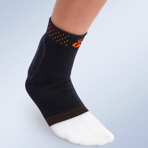 Orliman – Elastic Ankle Brace with Achilles Tendon Pad and Heel Cushion, Size-6 – 9402