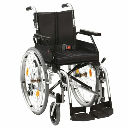 Drive Medical XS2 Aluminum Wheelchair – 18 Inch